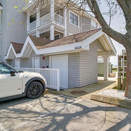 Breezy Oak Bluffs Condo - Steps To Inkwell Beach! Exterior photo
